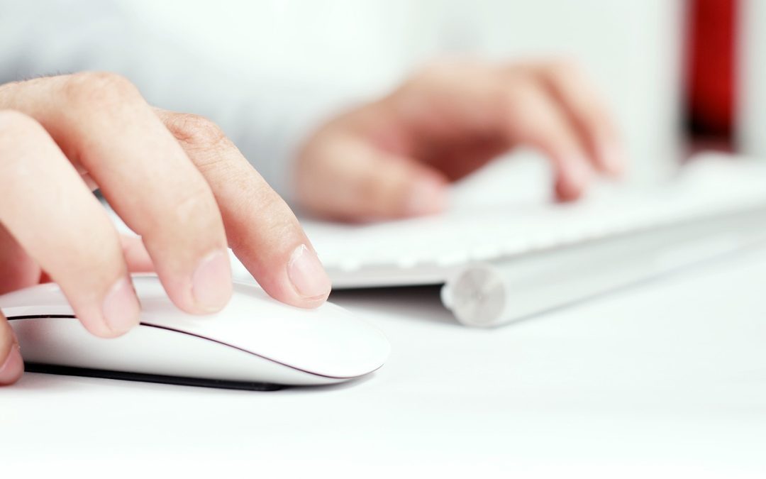 4 mauvaises habitudes au travail qui font prendre du poids